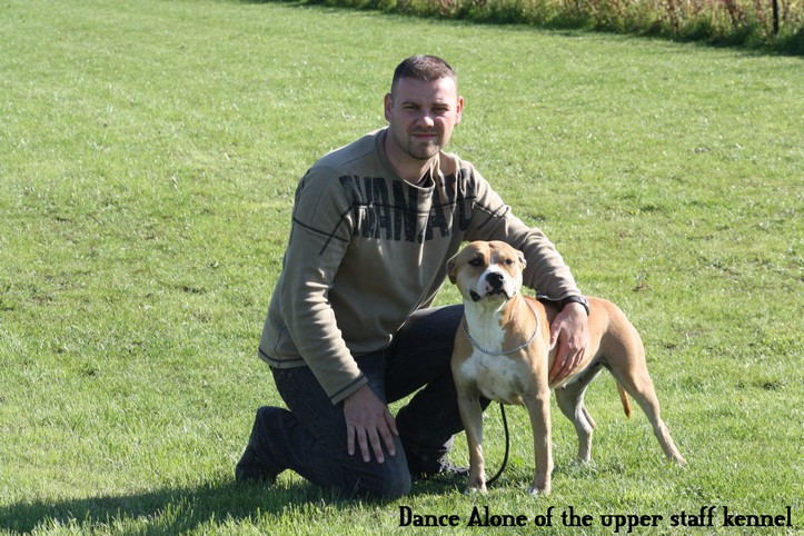 Dance alone of the upper staff kennel